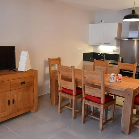 Vaujanylocations - Domaine Du Patre Holiday home *